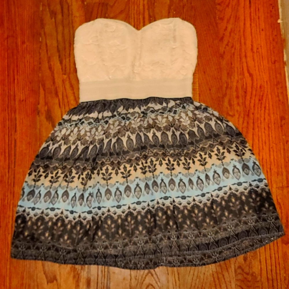 strapless dress